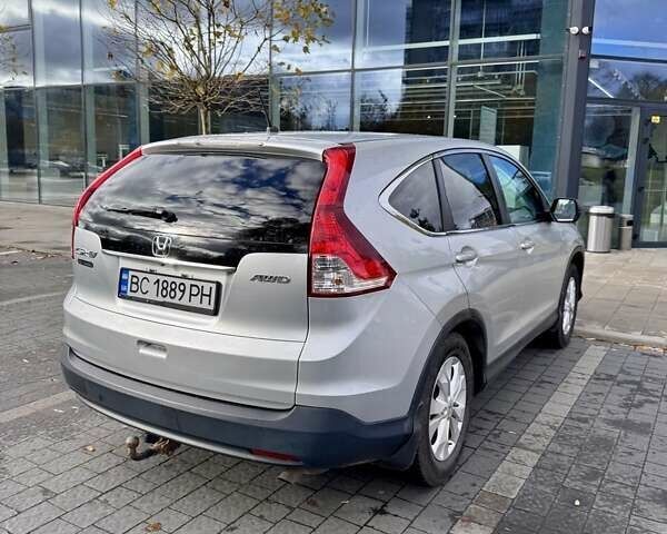 Хонда СРВ 2014 в Львове на Automoto.ua Серый Хонда СРВ, объемом двигателя 2.35 л и пробегом 170 тыс. км за 13900 $, фото 4 на Automoto.ua