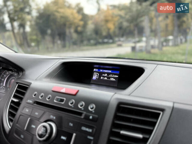 Хонда СРВ 2014 в Киеве на Automoto.ua Серый Хонда СРВ, объемом двигателя 2.4 л и пробегом 92 тыс. км за 17300 $, фото 51 на Automoto.ua