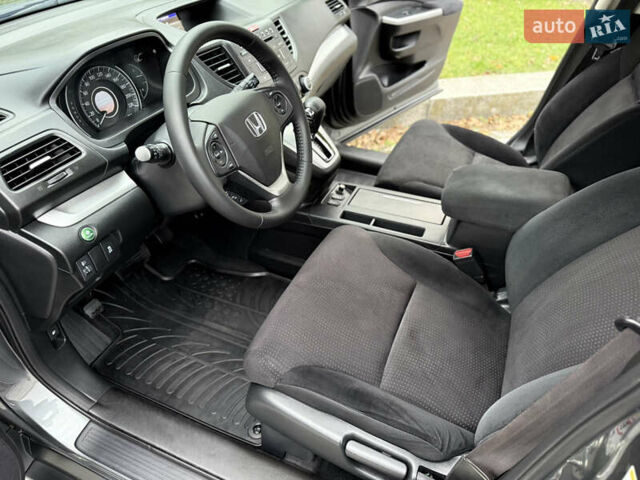 Хонда СРВ 2014 в Киеве на Automoto.ua Серый Хонда СРВ, объемом двигателя 2.4 л и пробегом 92 тыс. км за 17300 $, фото 42 на Automoto.ua