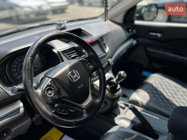 Хонда СРВ 2014 в Ивано-Франковске на Automoto.ua Серый Хонда СРВ, объемом двигателя 1.6 л и пробегом 230 тыс. км за 15000 $, фото 6 на Automoto.ua