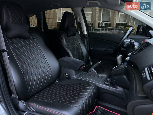 Серый Хонда СРВ, объемом двигателя 2.2 л и пробегом 205 тыс. км за 16999 $, фото 16 на Automoto.ua