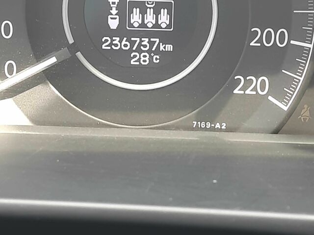 Серый Хонда СРВ, объемом двигателя 1.6 л и пробегом 236 тыс. км за 17500 $, фото 23 на Automoto.ua