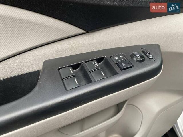 Хонда СРВ 2014 у Вінниці на Automoto.ua Сірий Хонда СРВ, об'ємом двигуна 2.35 л та пробігом 171 тис. км за 16800 $, фото 8 на Automoto.ua