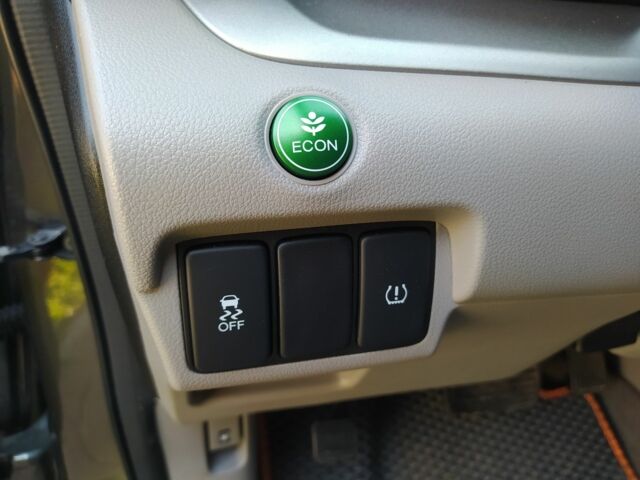 Серый Хонда СРВ, объемом двигателя 2.4 л и пробегом 170 тыс. км за 16300 $, фото 13 на Automoto.ua