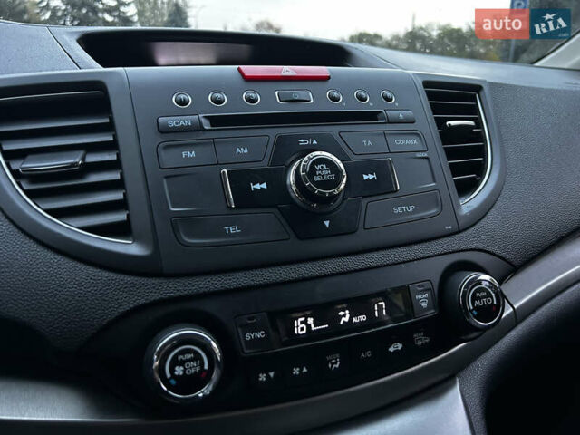 Серый Хонда СРВ, объемом двигателя 2.2 л и пробегом 205 тыс. км за 16999 $, фото 12 на Automoto.ua