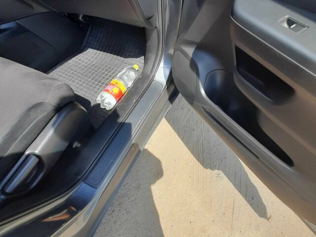 Серый Хонда СРВ, объемом двигателя 1.6 л и пробегом 236 тыс. км за 17500 $, фото 13 на Automoto.ua