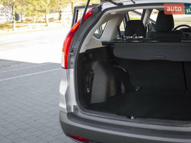 Серый Хонда СРВ, объемом двигателя 2.2 л и пробегом 113 тыс. км за 15300 $, фото 21 на Automoto.ua