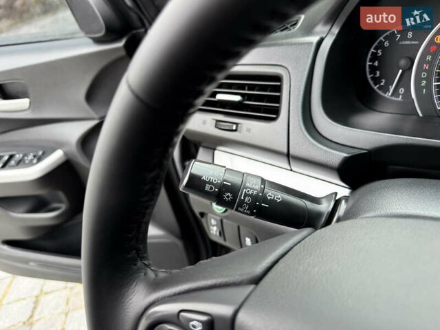 Хонда СРВ 2014 в Киеве на Automoto.ua Серый Хонда СРВ, объемом двигателя 2.4 л и пробегом 92 тыс. км за 17300 $, фото 48 на Automoto.ua