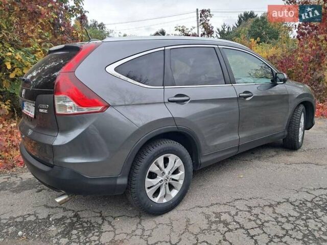 Хонда СРВ 2014 в Полтаве на Automoto.ua Серый Хонда СРВ, объемом двигателя 2.36 л и пробегом 149 тыс. км за 15500 $, фото 8 на Automoto.ua