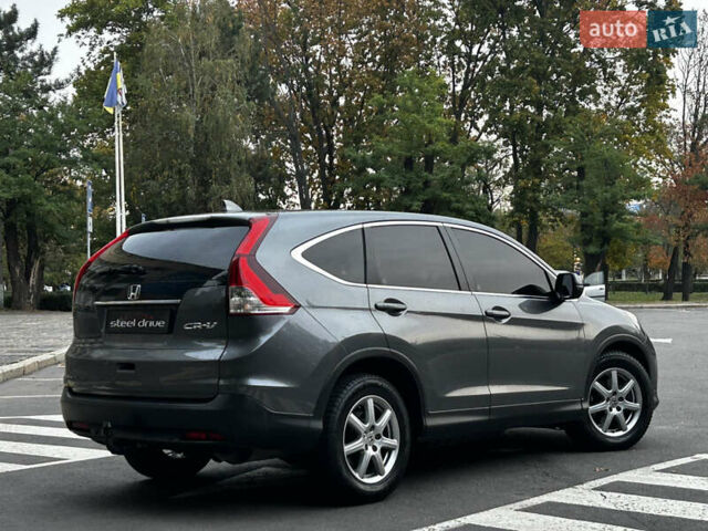 Серый Хонда СРВ, объемом двигателя 2.2 л и пробегом 205 тыс. км за 16999 $, фото 2 на Automoto.ua