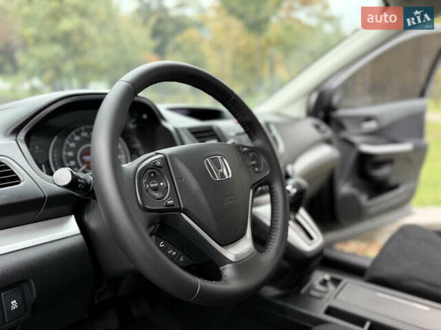 Хонда СРВ 2014 в Киеве на Automoto.ua Серый Хонда СРВ, объемом двигателя 2.4 л и пробегом 92 тыс. км за 17300 $, фото 45 на Automoto.ua