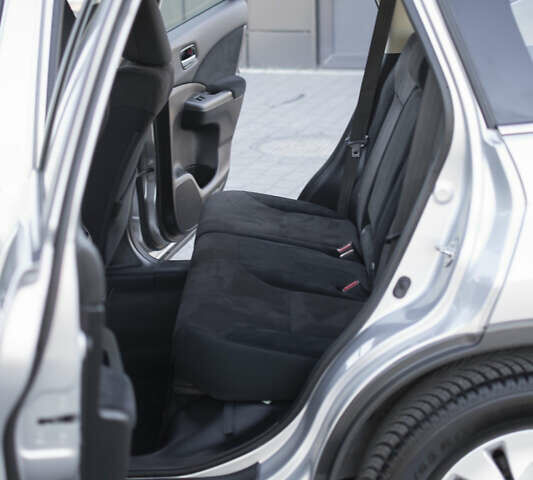 Серый Хонда СРВ, объемом двигателя 2.2 л и пробегом 113 тыс. км за 15300 $, фото 18 на Automoto.ua