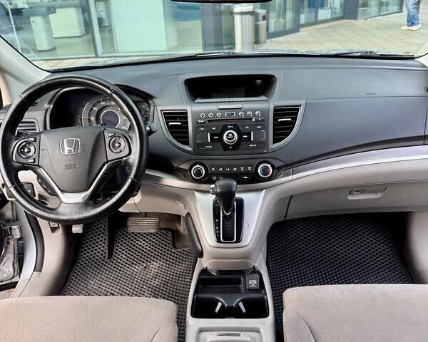Хонда СРВ 2014 в Львове на Automoto.ua Серый Хонда СРВ, объемом двигателя 2.35 л и пробегом 170 тыс. км за 13900 $, фото 9 на Automoto.ua