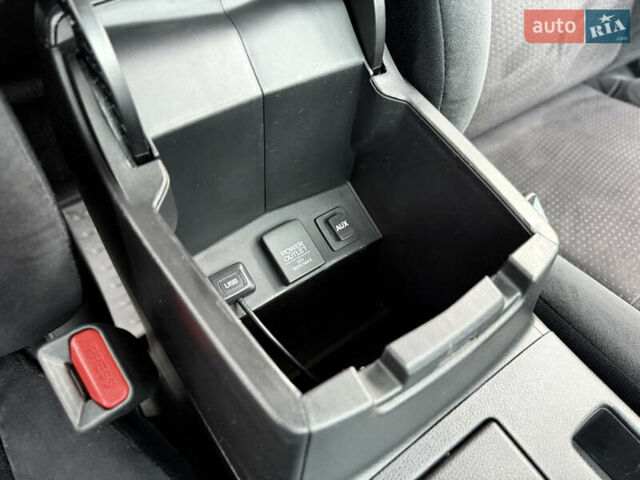 Хонда СРВ 2014 в Киеве на Automoto.ua Серый Хонда СРВ, объемом двигателя 2.4 л и пробегом 92 тыс. км за 17300 $, фото 38 на Automoto.ua