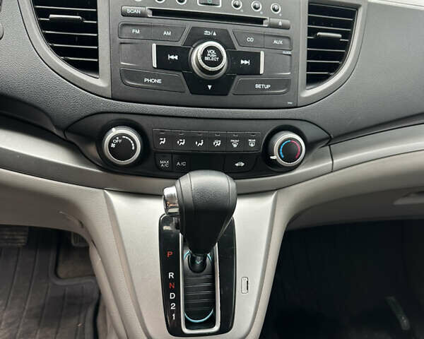 Хонда СРВ 2014 в Полтаве на Automoto.ua Серый Хонда СРВ, объемом двигателя 2.35 л и пробегом 189 тыс. км за 13500 $, фото 12 на Automoto.ua