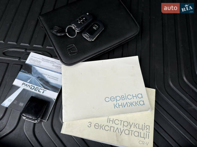 Хонда СРВ 2014 в Киеве на Automoto.ua Серый Хонда СРВ, объемом двигателя 2.4 л и пробегом 92 тыс. км за 17300 $, фото 66 на Automoto.ua