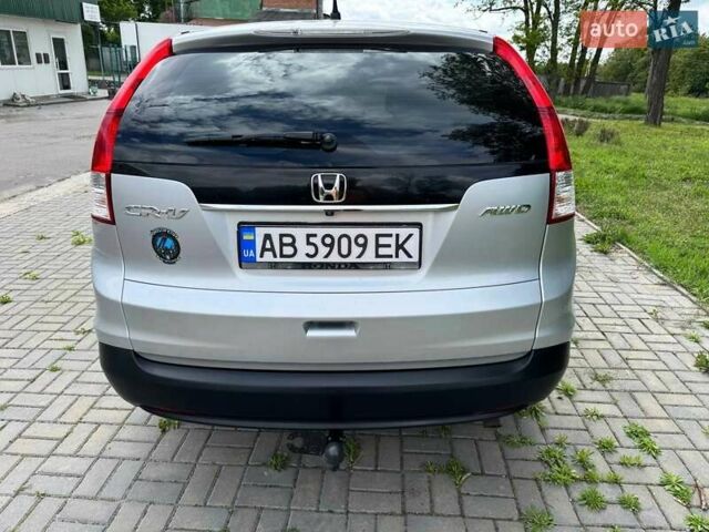 Серый Хонда СРВ, объемом двигателя 2.36 л и пробегом 240 тыс. км за 14200 $, фото 1 на Automoto.ua
