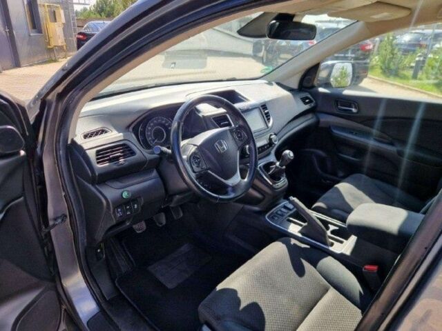 Хонда СРВ 2015 в Киеве на Automoto.ua Серый Хонда СРВ, объемом двигателя 1.6 л и пробегом 282 тыс. км за 8700 $, фото 10 на Automoto.ua