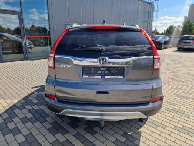 Хонда СРВ 2015 в Киеве на Automoto.ua Серый Хонда СРВ, объемом двигателя 1.6 л и пробегом 282 тыс. км за 8700 $, фото 6 на Automoto.ua