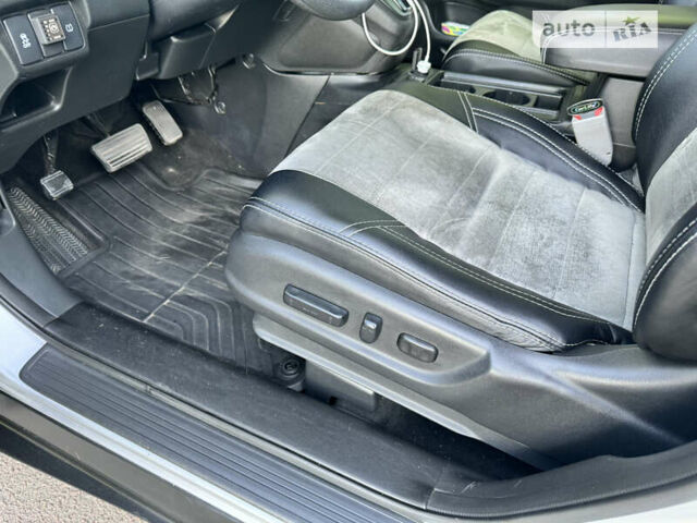 Сірий Хонда СРВ, об'ємом двигуна 2.36 л та пробігом 134 тис. км за 16500 $, фото 21 на Automoto.ua