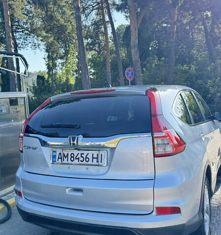 Серый Хонда СРВ, объемом двигателя 2.36 л и пробегом 147 тыс. км за 16500 $, фото 2 на Automoto.ua