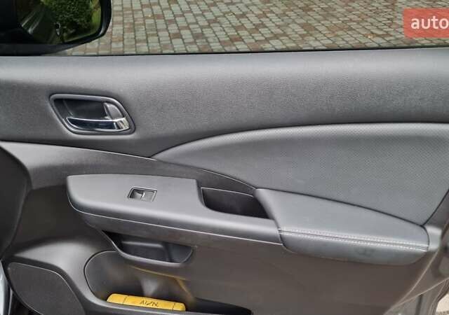 Серый Хонда СРВ, объемом двигателя 1.6 л и пробегом 213 тыс. км за 19999 $, фото 17 на Automoto.ua