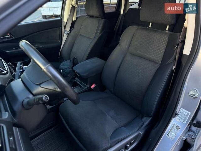 Серый Хонда СРВ, объемом двигателя 2.4 л и пробегом 235 тыс. км за 16590 $, фото 21 на Automoto.ua