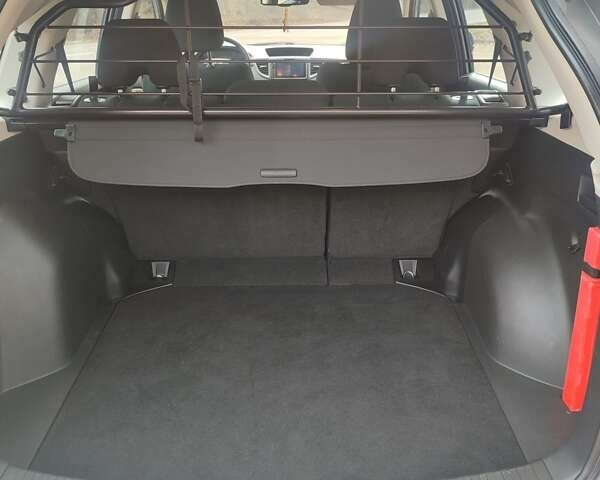 Серый Хонда СРВ, объемом двигателя 1.6 л и пробегом 157 тыс. км за 19400 $, фото 16 на Automoto.ua