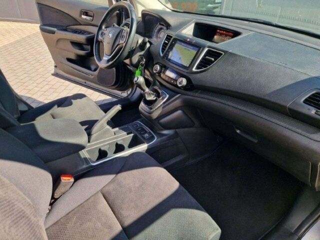 Хонда СРВ 2015 в Киеве на Automoto.ua Серый Хонда СРВ, объемом двигателя 1.6 л и пробегом 282 тыс. км за 8700 $, фото 11 на Automoto.ua