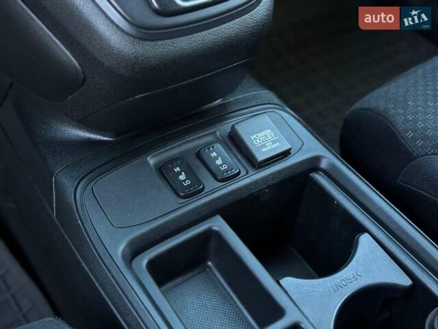 Серый Хонда СРВ, объемом двигателя 2.4 л и пробегом 235 тыс. км за 16590 $, фото 23 на Automoto.ua