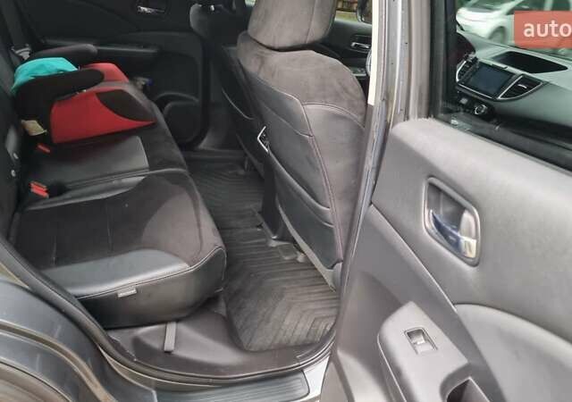 Серый Хонда СРВ, объемом двигателя 1.6 л и пробегом 213 тыс. км за 19999 $, фото 22 на Automoto.ua