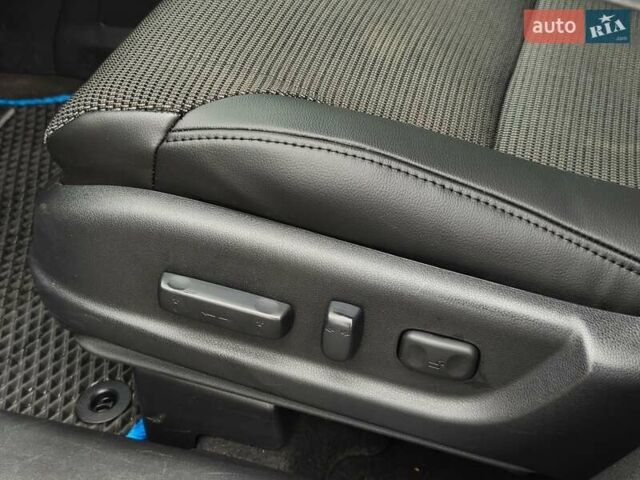 Сірий Хонда СРВ, об'ємом двигуна 2.35 л та пробігом 185 тис. км за 15300 $, фото 9 на Automoto.ua