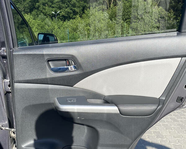 Сірий Хонда СРВ, об'ємом двигуна 2.4 л та пробігом 181 тис. км за 15500 $, фото 21 на Automoto.ua