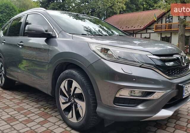 Серый Хонда СРВ, объемом двигателя 1.6 л и пробегом 213 тыс. км за 19999 $, фото 2 на Automoto.ua