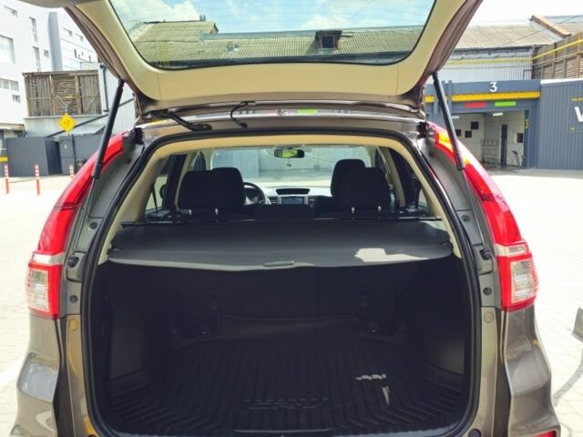 Серый Хонда СРВ, объемом двигателя 2 л и пробегом 64 тыс. км за 16000 $, фото 3 на Automoto.ua