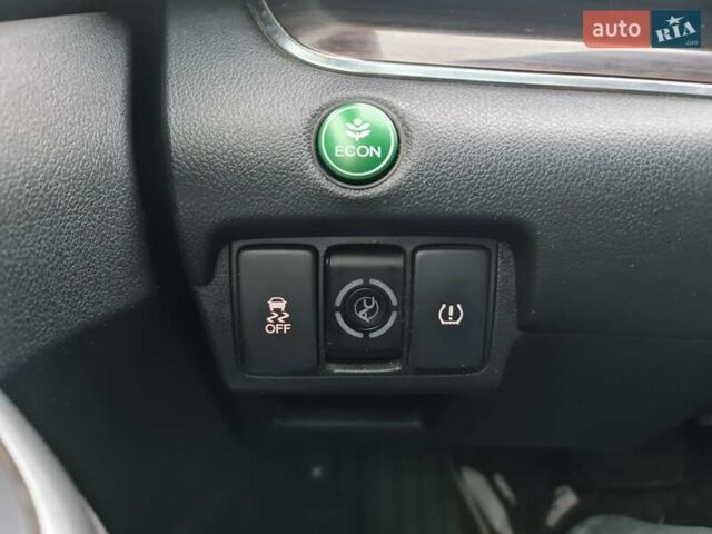 Сірий Хонда СРВ, об'ємом двигуна 2.36 л та пробігом 223 тис. км за 14800 $, фото 22 на Automoto.ua