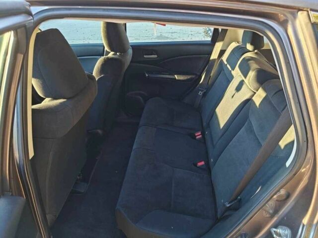 Хонда СРВ 2016 в Киеве на Automoto.ua Серый Хонда СРВ, объемом двигателя 0 л и пробегом 97 тыс. км за 304 $, фото 9 на Automoto.ua