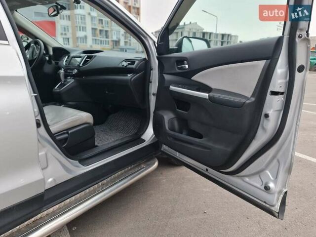 Сірий Хонда СРВ, об'ємом двигуна 2.36 л та пробігом 223 тис. км за 14800 $, фото 12 на Automoto.ua