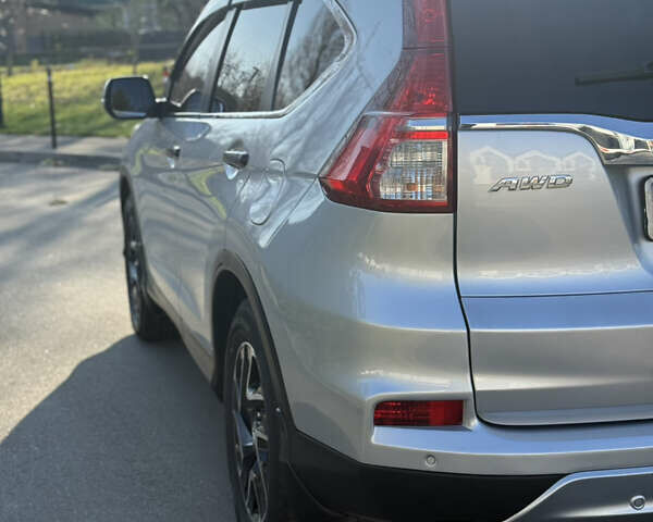 Серый Хонда СРВ, объемом двигателя 2.4 л и пробегом 107 тыс. км за 14800 $, фото 6 на Automoto.ua