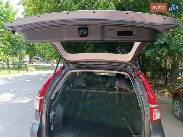 Серый Хонда СРВ, объемом двигателя 2.35 л и пробегом 108 тыс. км за 16777 $, фото 10 на Automoto.ua