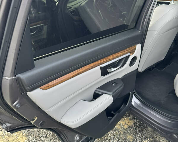 Сірий Хонда СРВ, об'ємом двигуна 1.5 л та пробігом 108 тис. км за 19900 $, фото 16 на Automoto.ua