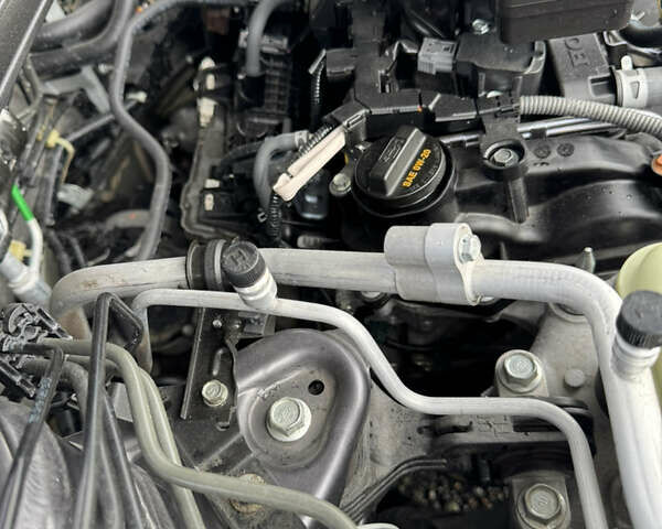 Сірий Хонда СРВ, об'ємом двигуна 1.5 л та пробігом 108 тис. км за 19900 $, фото 32 на Automoto.ua