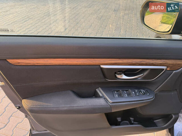 Серый Хонда СРВ, объемом двигателя 1.5 л и пробегом 139 тыс. км за 22000 $, фото 4 на Automoto.ua