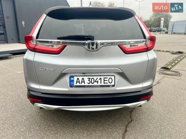 Хонда СРВ 2017 в Киеве на Automoto.ua Серый Хонда СРВ, объемом двигателя 1.5 л и пробегом 89 тыс. км за 16500 $, фото 5 на Automoto.ua