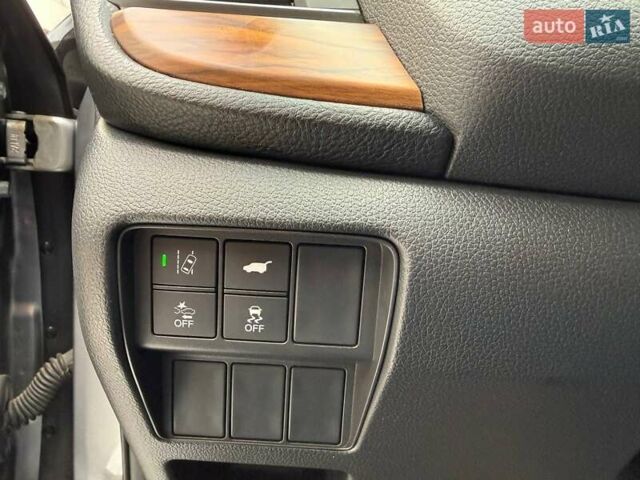 Хонда СРВ 2017 в Киеве на Automoto.ua Серый Хонда СРВ, объемом двигателя 1.5 л и пробегом 84 тыс. км за 18990 $, фото 15 на Automoto.ua