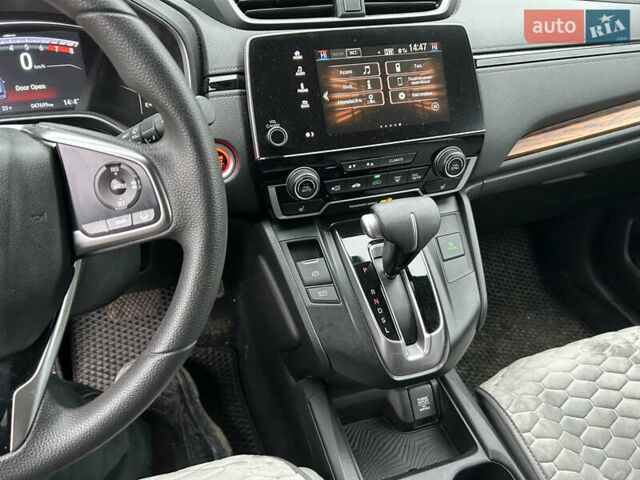 Серый Хонда СРВ, объемом двигателя 1.5 л и пробегом 49 тыс. км за 21500 $, фото 6 на Automoto.ua