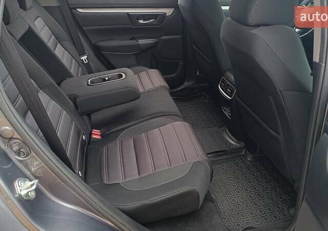 Серый Хонда СРВ, объемом двигателя 2.36 л и пробегом 97 тыс. км за 23045 $, фото 6 на Automoto.ua