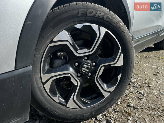 Серый Хонда СРВ, объемом двигателя 1.5 л и пробегом 108 тыс. км за 18450 $, фото 4 на Automoto.ua