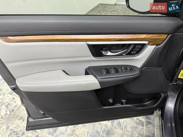 Серый Хонда СРВ, объемом двигателя 1.5 л и пробегом 48 тыс. км за 22900 $, фото 17 на Automoto.ua