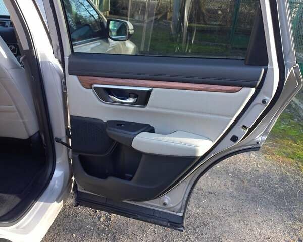 Серый Хонда СРВ, объемом двигателя 1.5 л и пробегом 45 тыс. км за 24900 $, фото 20 на Automoto.ua